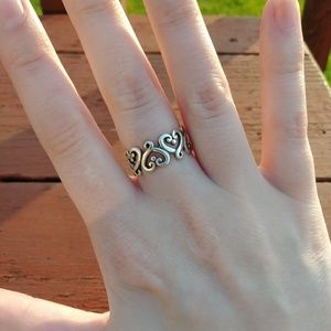 Heart ring
